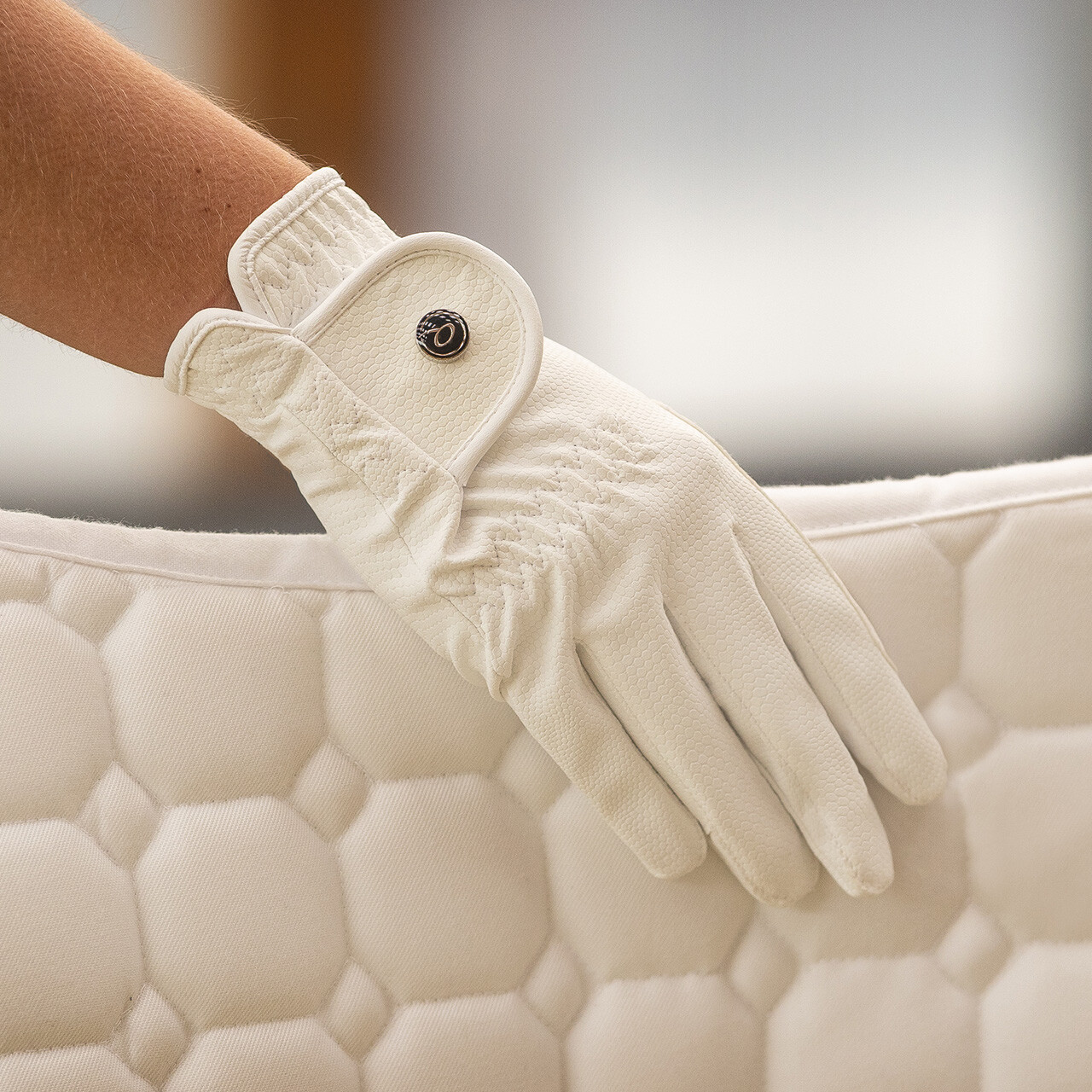 Glove Force - Image 5